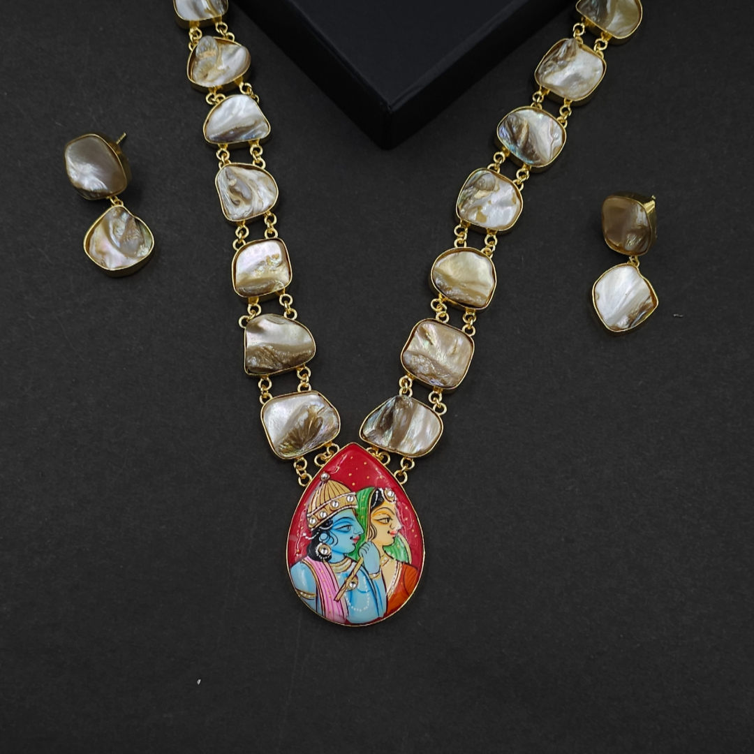 Radha Krishna Shine Necklace with Earning